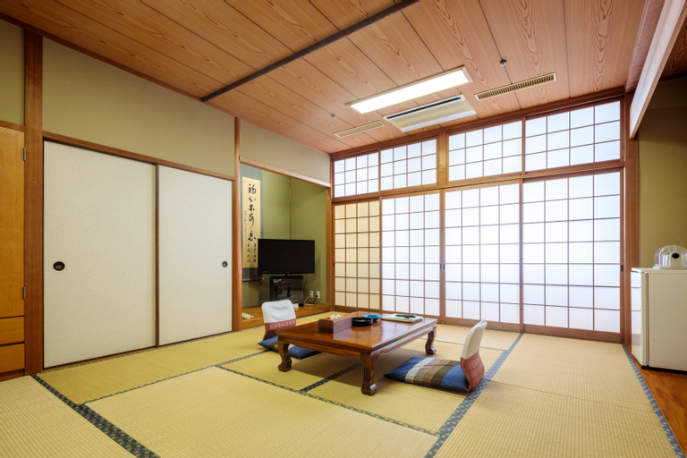 Harga Shodoshima Onsen O Kido Hotel (Shodoshima) Terbaru 2023 - Booking ...