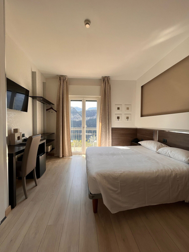 Bedroom 3, Isola Verde, Trento