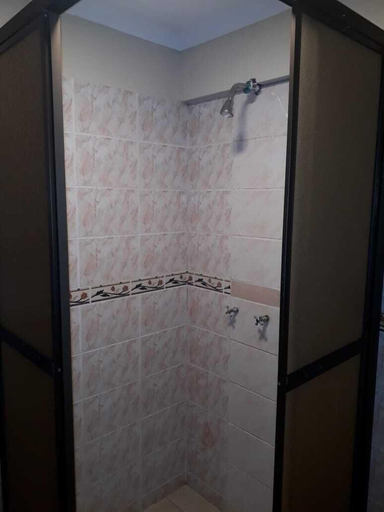 Bathroom 3, Hotel Oasisa, Antonio Quijarro