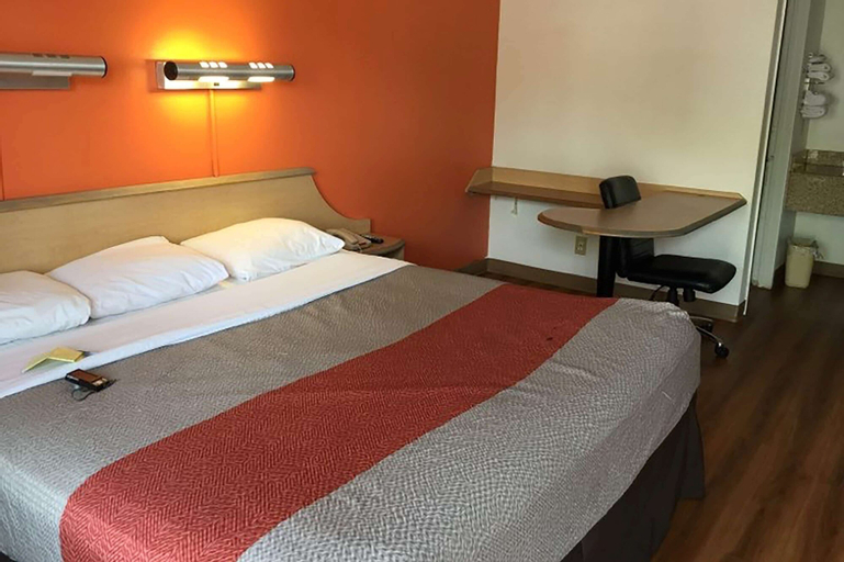 Travelodge by Wyndham San Antonio Lackland AFB North, Bexar
