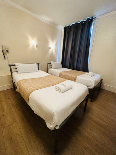 Bedroom 3, Thanet Hotel Annex, London