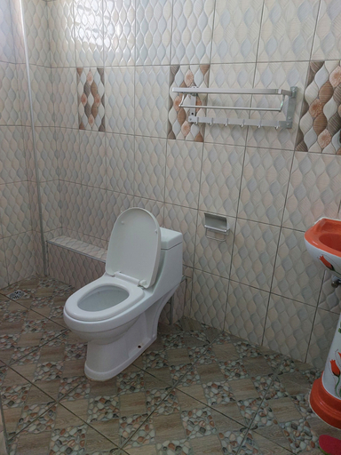 Bathroom 4, Ayodya suites nyali, Nyali