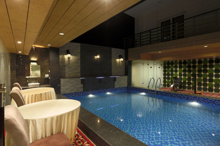 Sport & Beauty, Hotel Sakura by Maps, GURGAON, Gurgaon