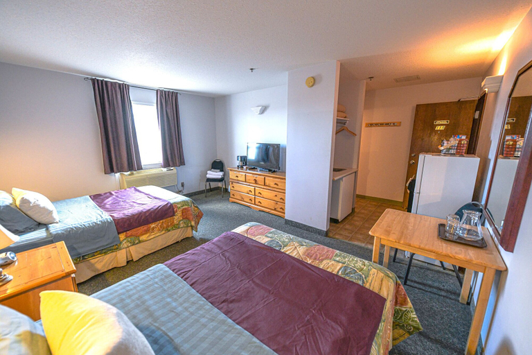 Bedroom 3, St. Michaels Inn, Division No. 19