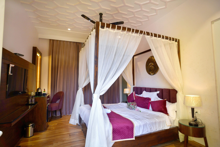 Bedroom 2, 5 States, Amritsar
