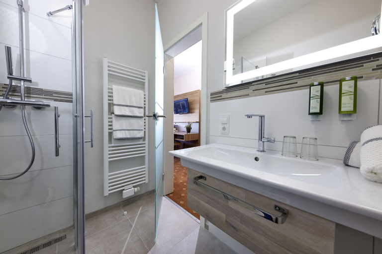 Bathroom 3