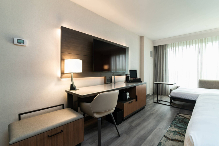 Bedroom 2, Columbus Marriott, Muscogee