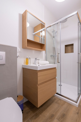 Bathroom 3, RentPlanet - Green Park Resort, Jelenia Góra