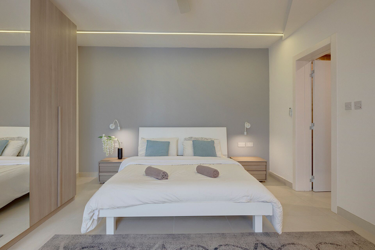 Bedroom 3, Stunning Apartment in a Central Location With Views