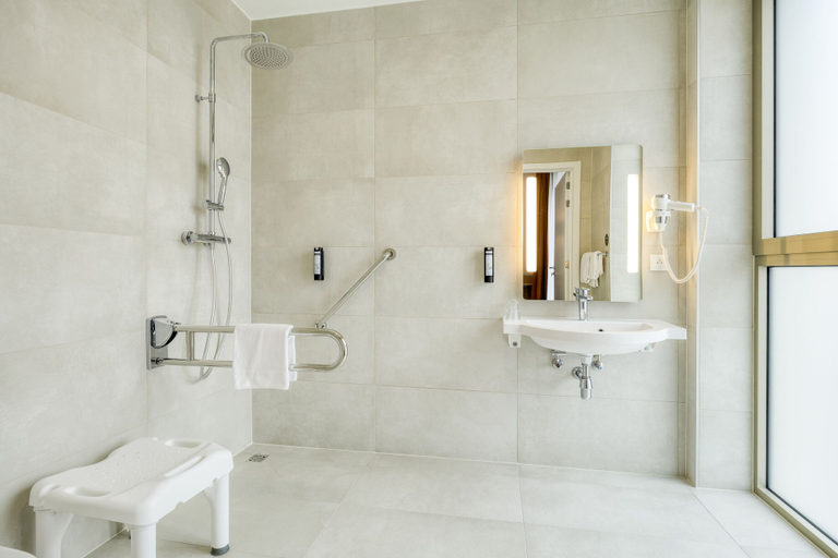 Bathroom 5, B&B HOTEL Mechelen, Antwerpen