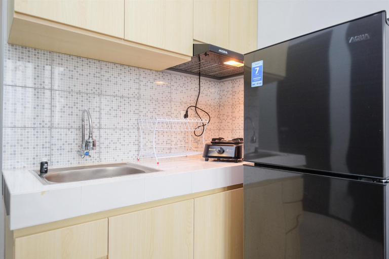 Private kitchen 5, Comfort And Modern 2Br At Royal Heights Apartment, Bogor