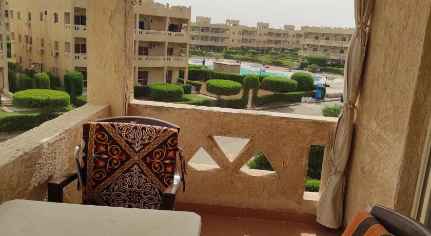 Exterior & Views 4, 2 Bedroom Apartment, Mousa Coast Resort - For Families, Al-Janayin