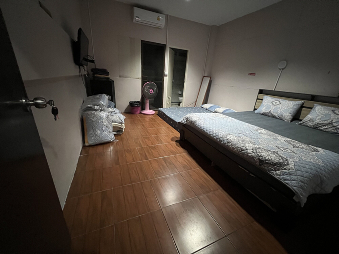 Bedroom 14
