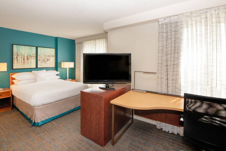 Bedroom 4, Residence Inn by Marriott Newark Silicon Valley, Alameda