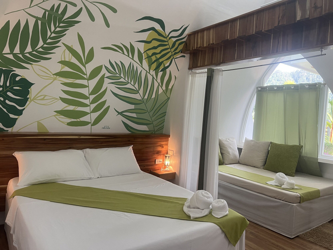 Bedroom 3, Royal Suites Port Barton, San Vicente