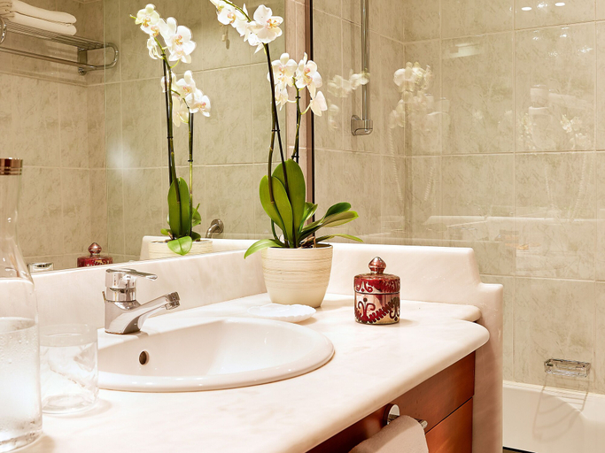 Bathroom 5, Grecotel Daphnila Bay, Ionian Islands