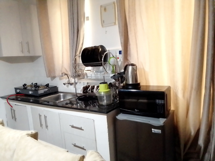 Private kitchen, 1 Bed Flat - Sleeps 2 - Parking - Wifi, Embakasi South
