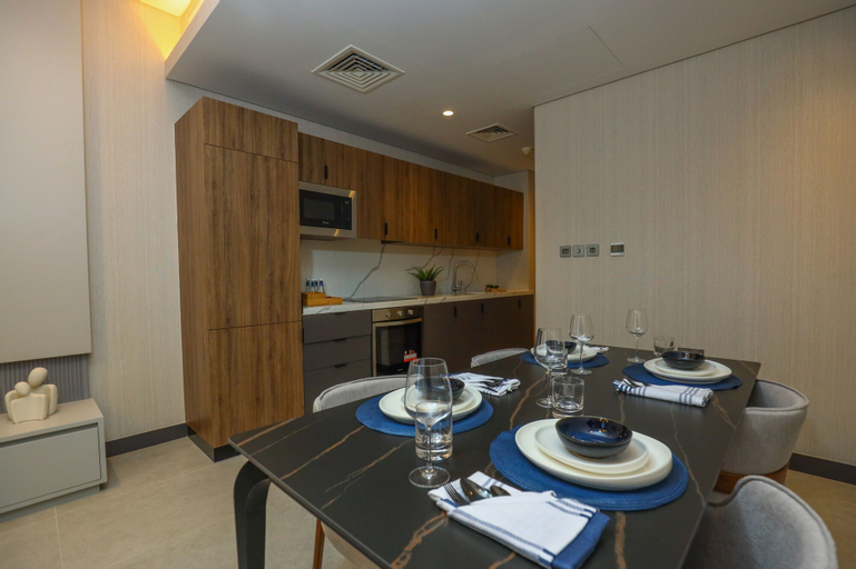 Dining Room 10
