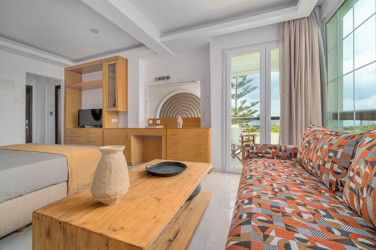 Bedroom 2, Arco Beach Hotel, Thessaly