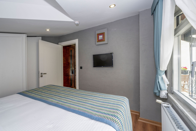 Bedroom 3, The Marions Suite Hotel, Beyoğlu