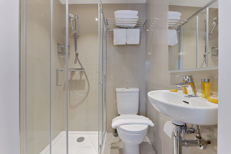 Bathroom 3, Cleveland Residences Paddington, London