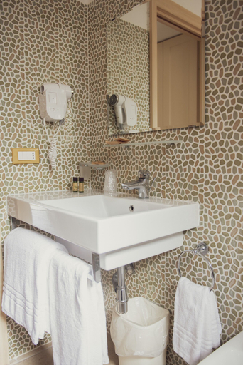 Bathroom 5, Hotel Resort Corte Di Ferro, Brindisi