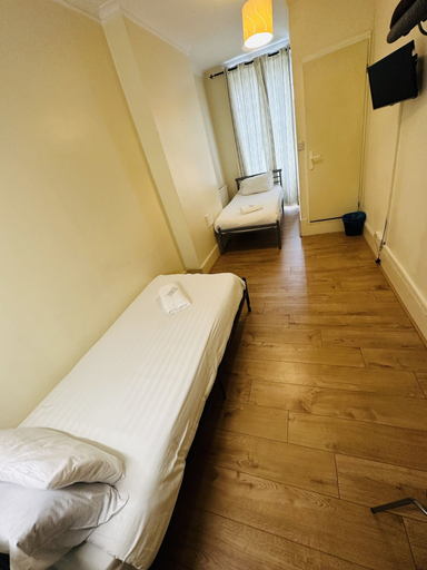 Bedroom 3, Thanet Hotel Annex, London