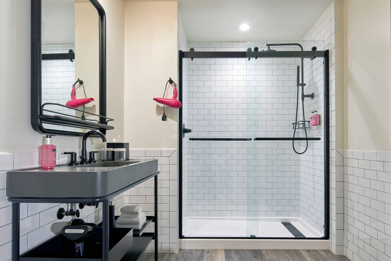 Bathroom 4, Moxy Columbus Short North, Franklin