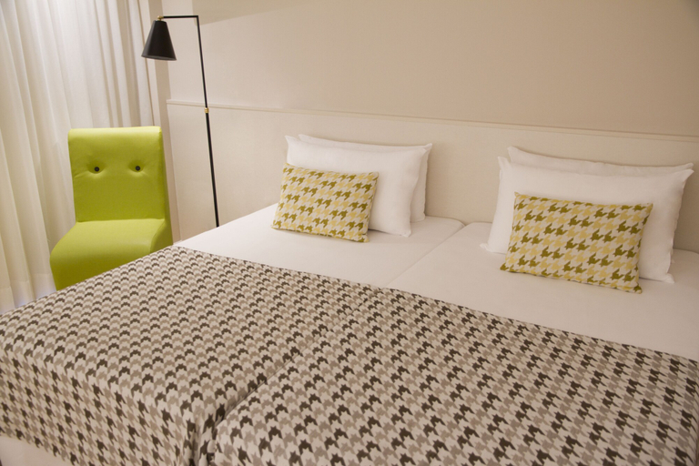 Bedroom 3, ALEGRIA Plaza Paris, Girona