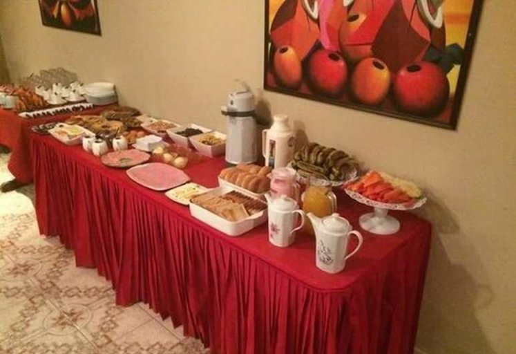 Food & Drinks 5, Hotel Oasisa, Antonio Quijarro