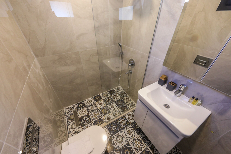 Bathroom 4, Bahar Pansiyon, Kaş