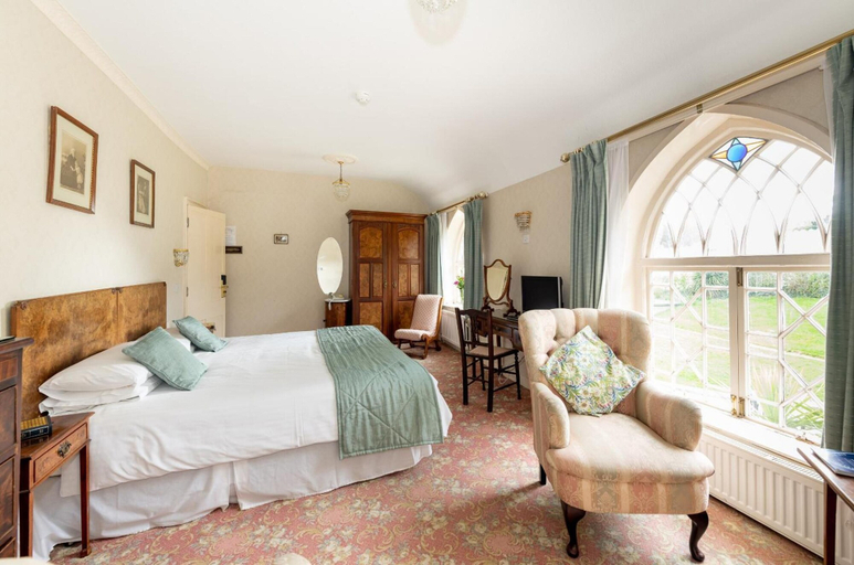 Bedroom 3, Royal Glen, Devon
