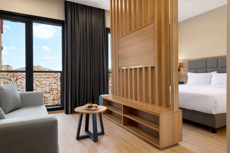Bedroom 4, Tryp by Wyndham Istanbul Atasehir, Maltepe