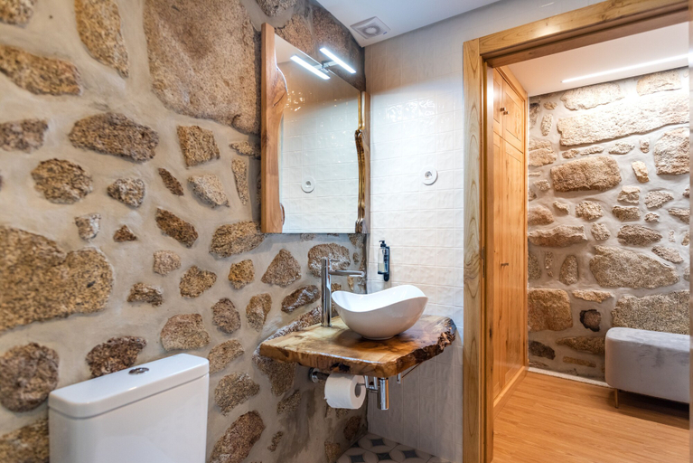 Bathroom 4, Feel Discovery Casa da Pedra, Arouca