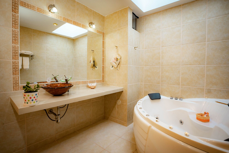 Bathroom 4, Hotel Agustos Urubamba, Urubamba