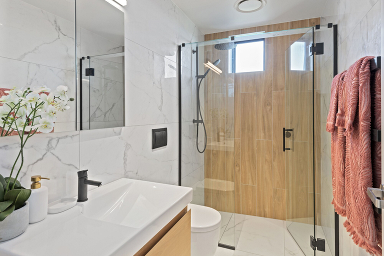 Bathroom 4, Clearwater Quays Apartments, Christchurch