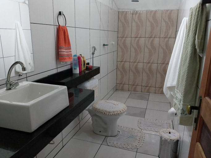 Bathroom, Casa na Praia do Atalaia em Salinas, Salinópolis
