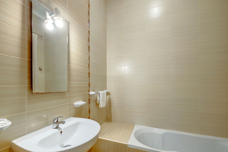 Bathroom 4, Modern 2 Bedroom Maisonette in Central Sliema