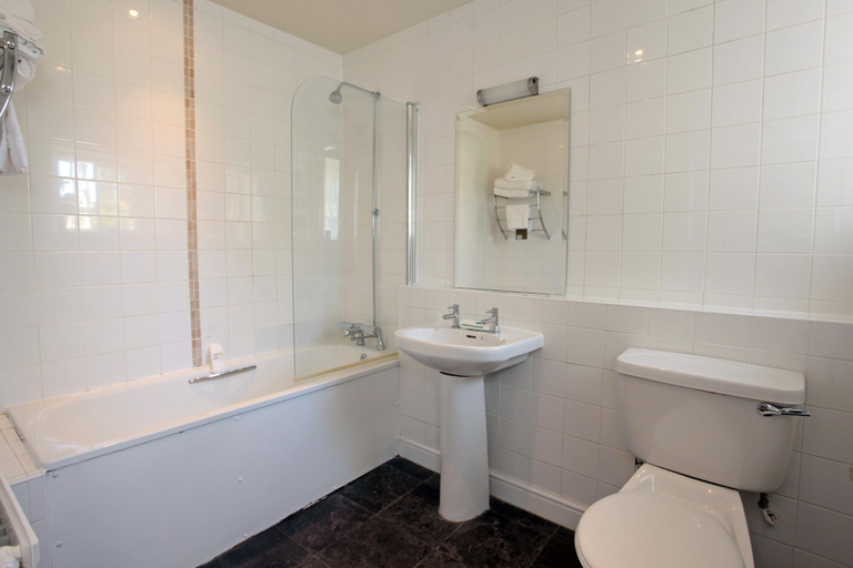 Bathroom 5, Bear Inn, Somerset by Marston's Inns, Somerset