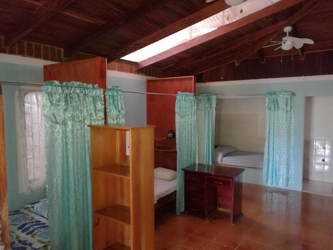 Bedroom 4, Hostel y Cabinas Tapandua, Golfito