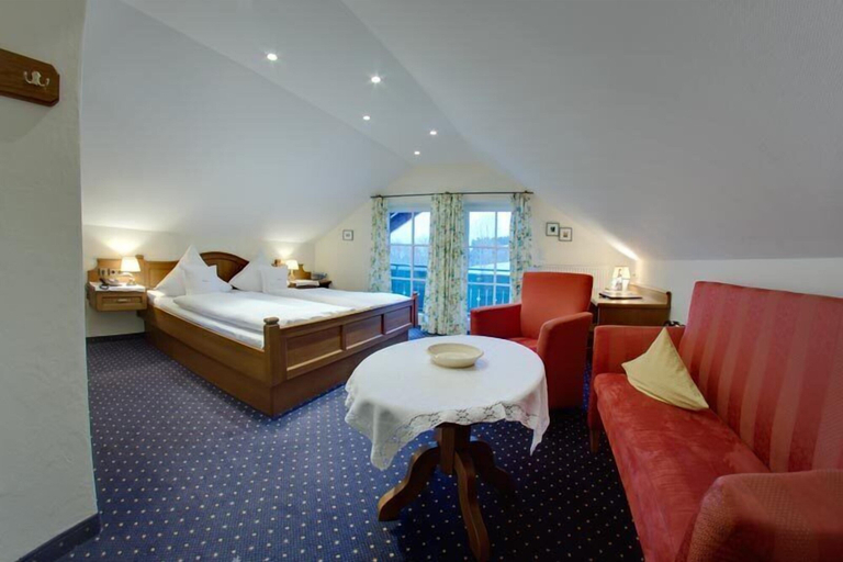 Bedroom 4, Ferienhotel Starennest, Oberallgäu