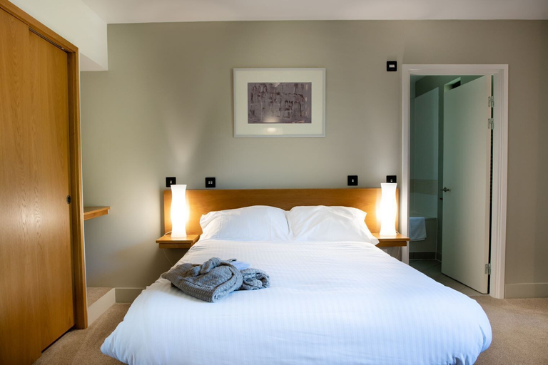 Bedroom 3, Roffey Park Venue, West Sussex