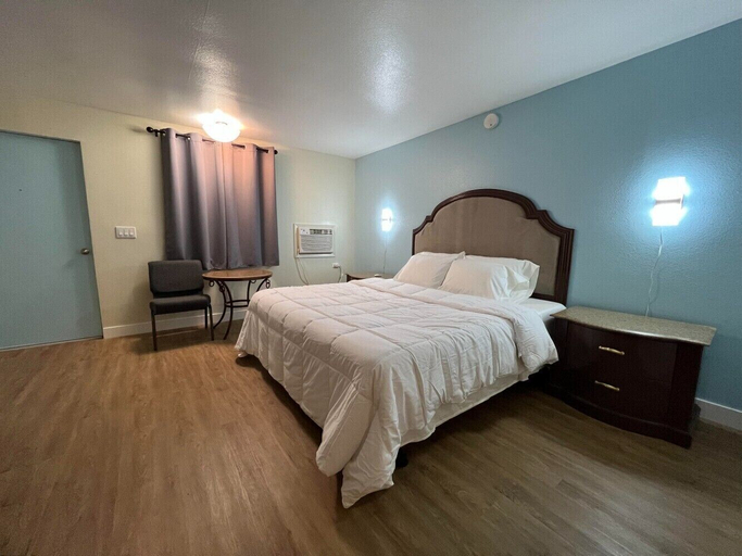Bedroom 3, Moapa Motel, Clark