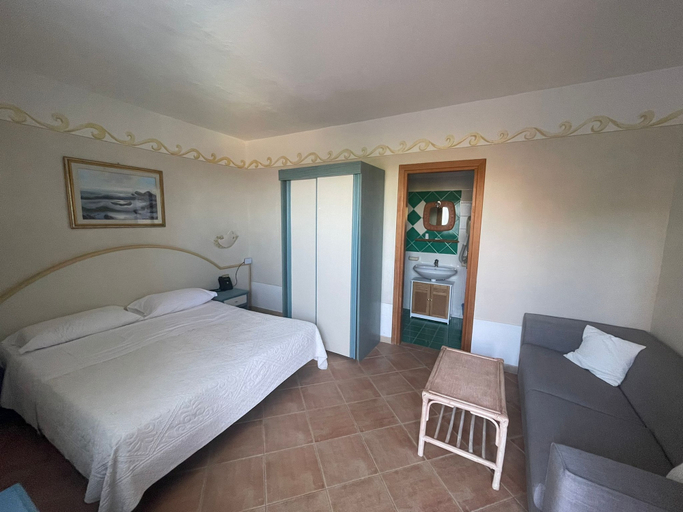 Bedroom 4, Hotel Micalosu, Olbia-Tempio