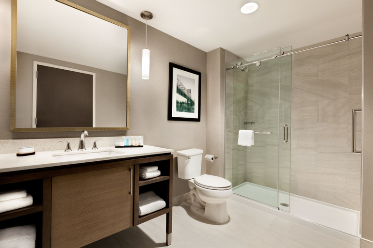 Bathroom 8