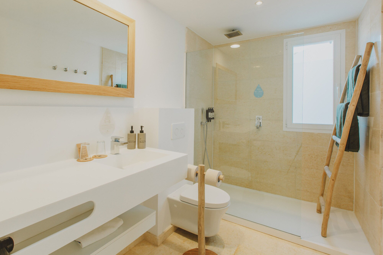 Bathroom 3, Lago Resort Menorca - Villas & Bungalows del Lago, Baleares