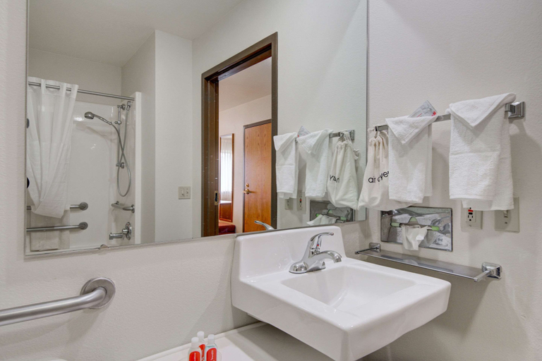 Bathroom 5, Econo Lodge Livingston Gateway to Yellowstone, Park