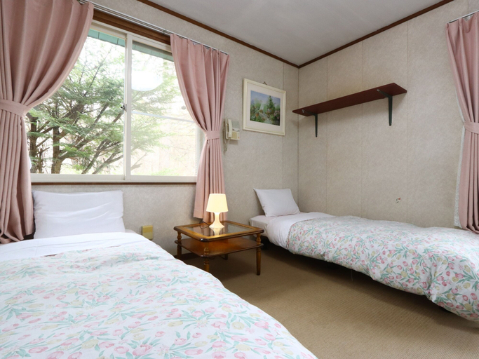 Bedroom 4, Pension Peppermint House, Hara