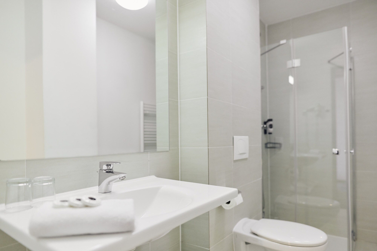 Bathroom 4, Meksiko Hotel, Ljubljana