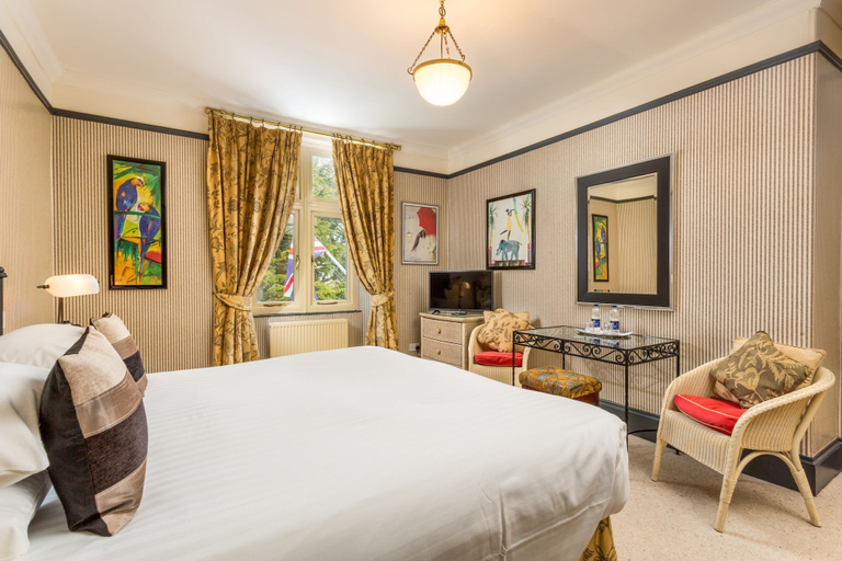 Bedroom 3, Orestone Manor, Torbay
